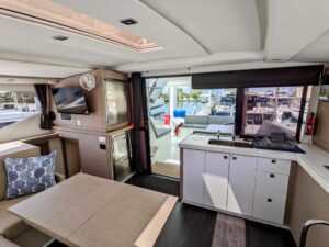 Fountaine Pajot Lucia 40 - Infinite Blue - 2020.