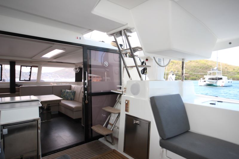 Fountaine Pajot Saona 47 - 5 cab. - La Belle Vie - 2021.