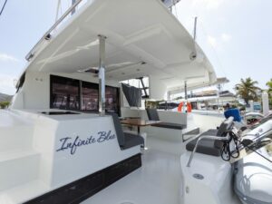 Fountaine Pajot Lucia 40 - Infinite Blue - 2020.