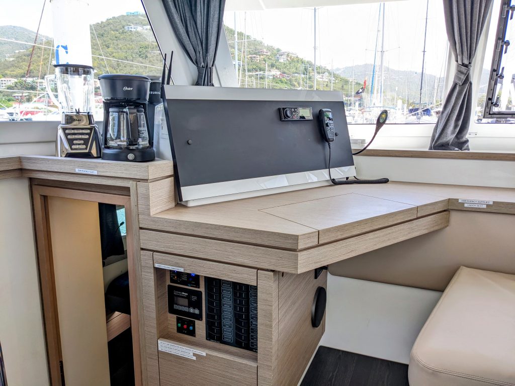 Fountaine Pajot Lucia 40 - Infinite Blue - 2020.