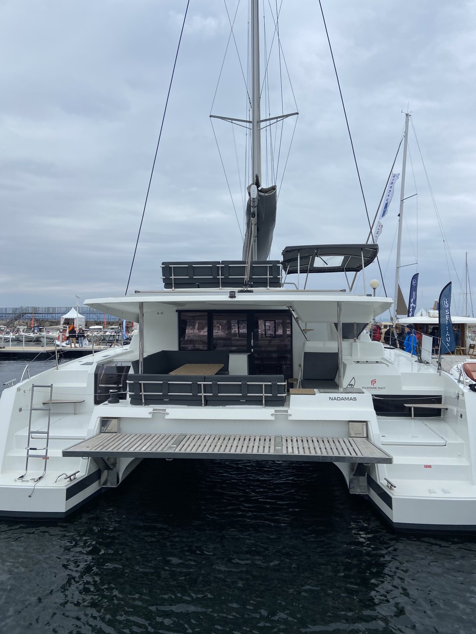 Fountaine Pajot Saona 47 Quintet - 5 + 1 cab. - Team of 6 - 2020