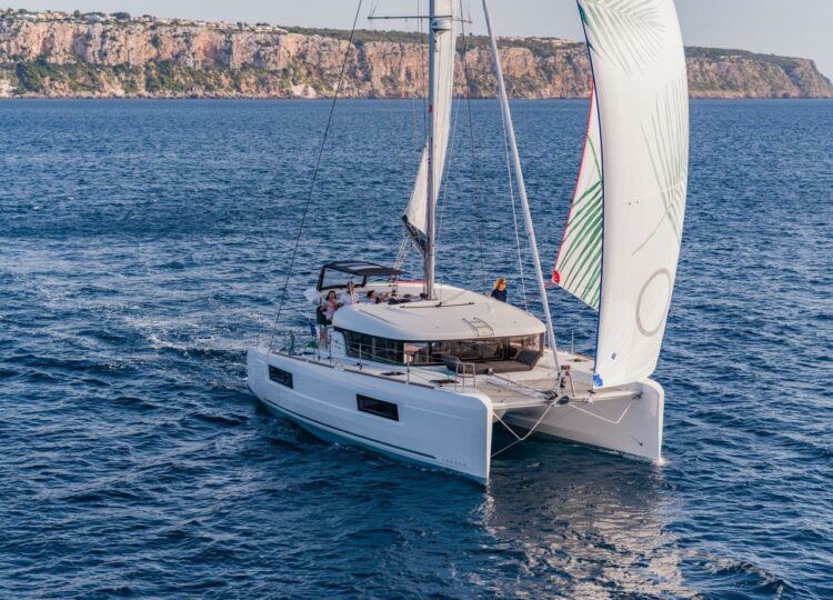 Lagoon 40 - 4 + 2 cab - Marinero - 2019