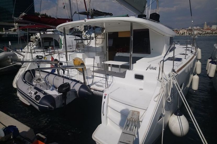 Lagoon 400 S2 - 4 + 2 cab. - Ana - 2016