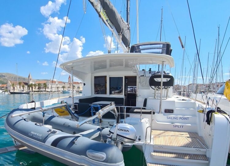 Lagoon 40 - 4 + 2 cab - Sailing Point - 2020