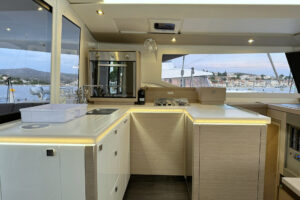 Fountaine Pajot Astrea 42 - Arisa - 2022