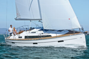 Bavaria Cruiser 37 - 3 cab.