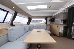 Fountaine Pajot Saona 47 Quintet - 5 + 1 cab. - Martin V - 2017