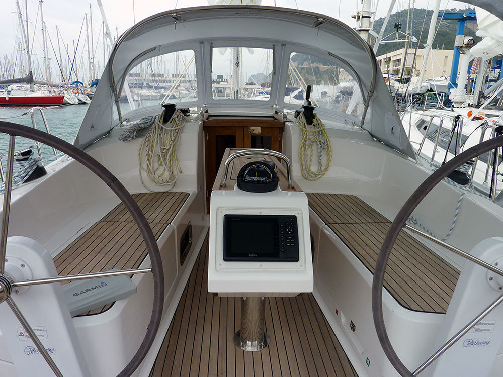 Bavaria Cruiser 37 - 3 cab. - Alena