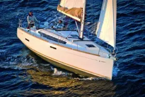 Sun Odyssey 389 - ECONOMY