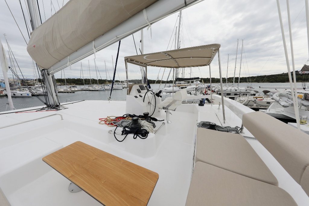 Dufour 48 Catamaran - 5 + 1 cab. - Be Mine