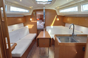 Bavaria Cruiser 34 - 2 cab. - Little Joe - 2018