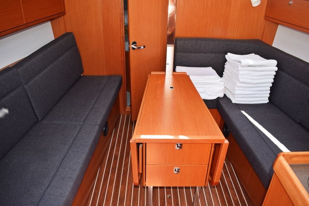 Bavaria Cruiser 34 - 2 cab.