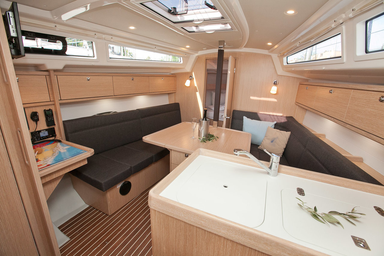 Bavaria Cruiser 34 Style - Cookie - 2020