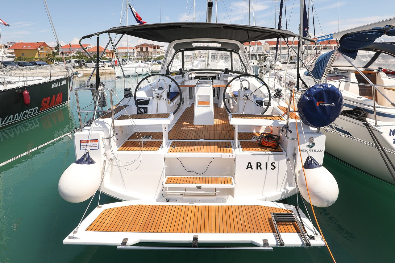 Oceanis 35.1 - Aris - 2020