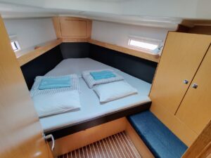 Bavaria Cruiser 37 - 3 cab. - Steluna - 2018