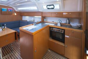 Bavaria Cruiser 37 - 3 cab. - Athene - 2014