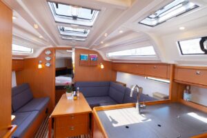 Bavaria Cruiser 37 - 3 cab. - Athene - 2014