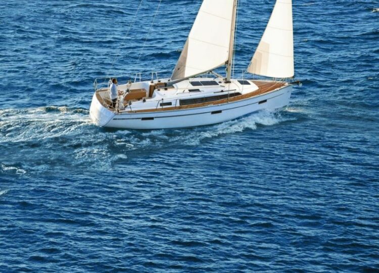 Bavaria Cruiser 37 - 3 cab. - Konstantinos (B37) - 2014