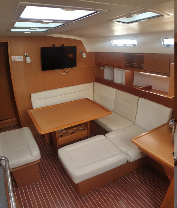 Bavaria Cruiser 45 - 4 cab. - Laura - 2013