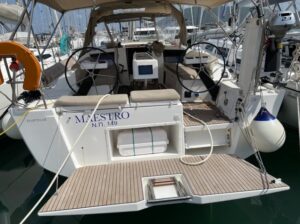 Dufour 390 - Maestro - 2021