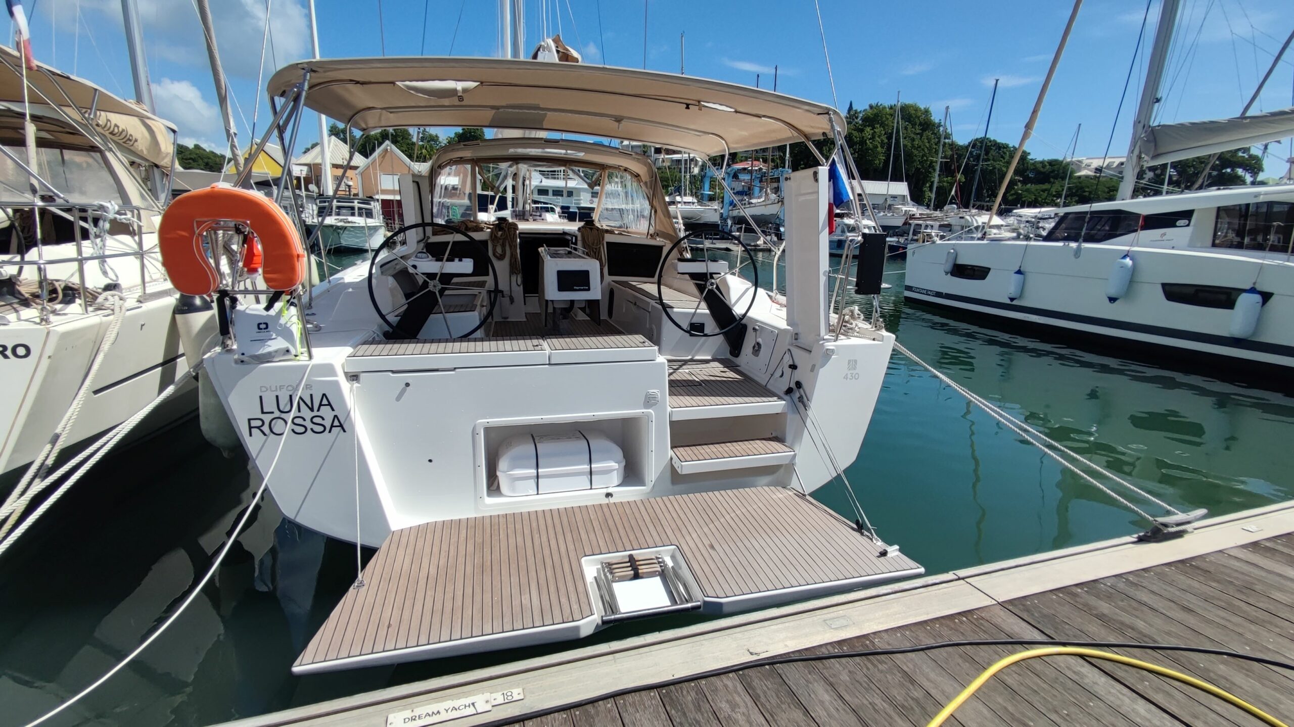 Dufour 430 GL - Luna Rossa