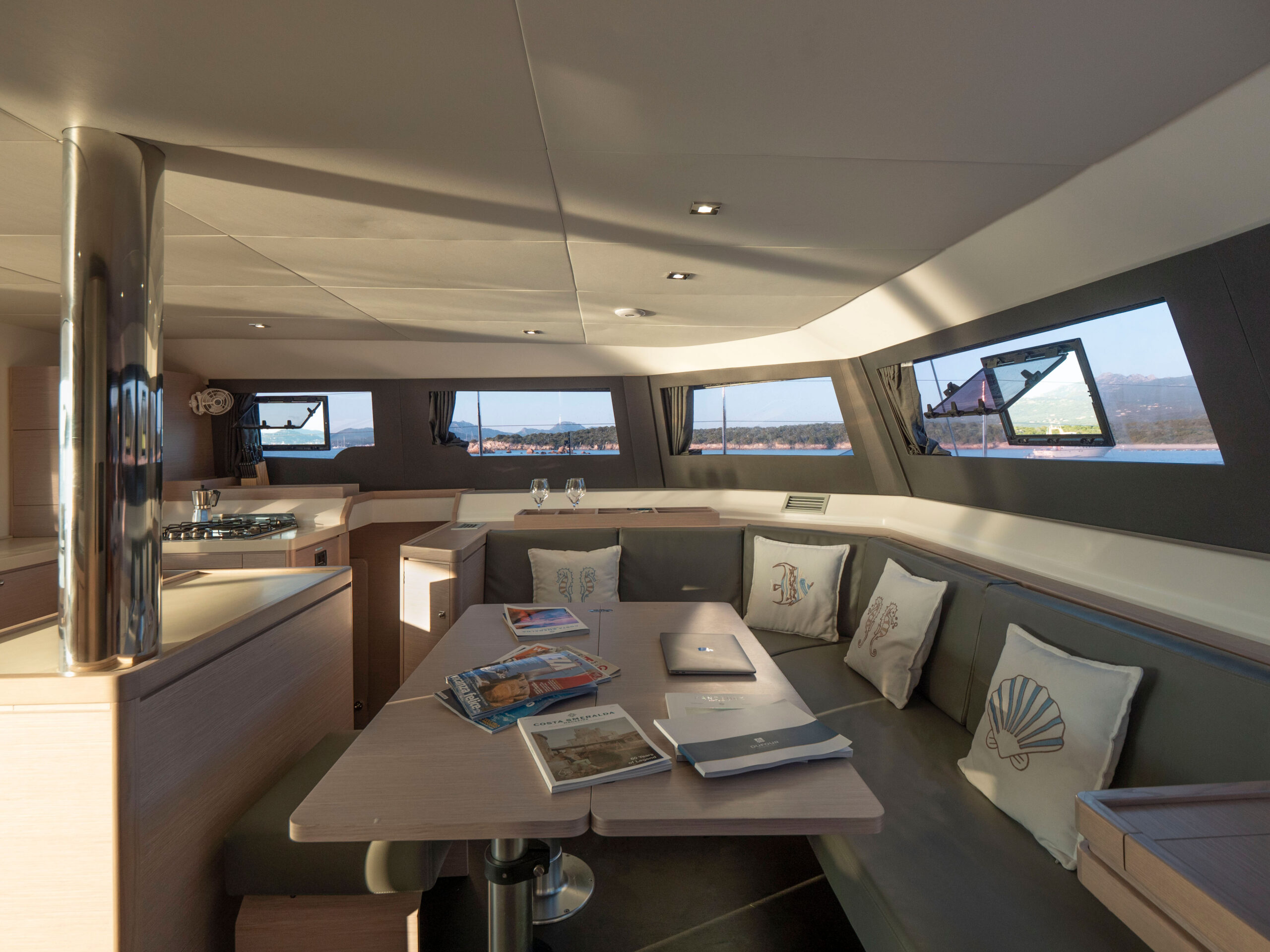 Dufour 48 Catamaran - 5 + 1 cab. - Delphinus - 2023