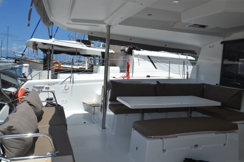 Fountaine Pajot Saona 47 Quintet - 5 + 1 cab. - Cigogne