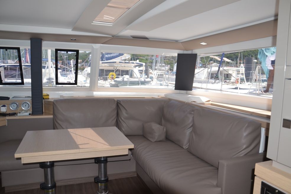 Fountaine Pajot Saona 47 Quintet - 5 + 1 cab. - Cigogne