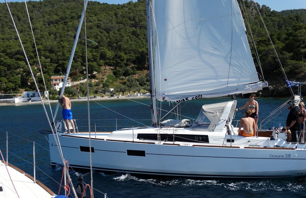 Oceanis 38 - 3 cab. - Kos 38.1 - 2015