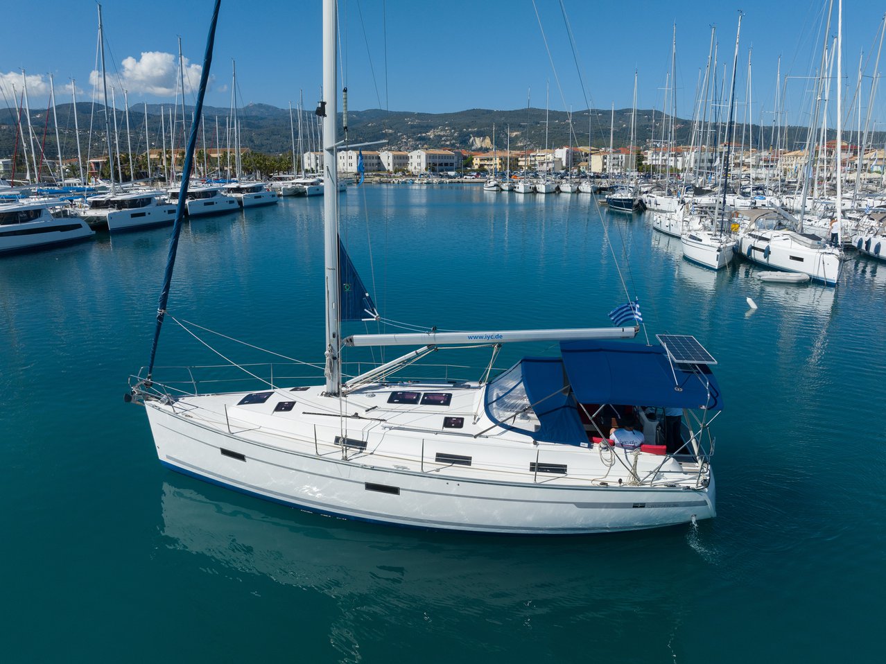 Bavaria Cruiser 36 - Ionio - 2011