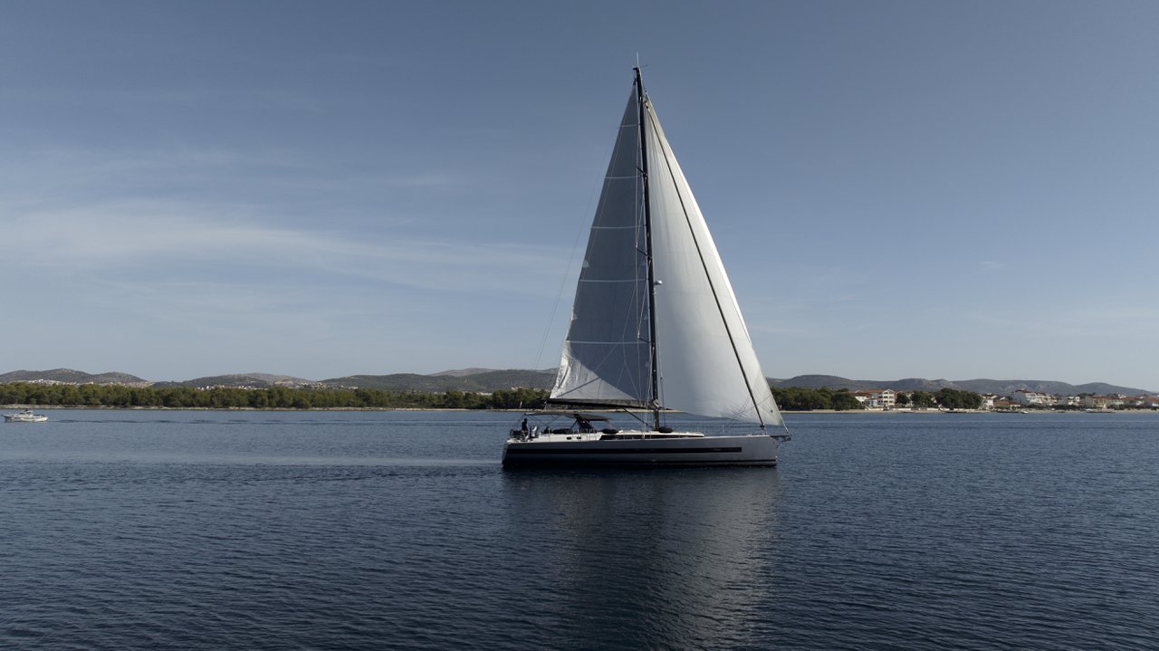 Oceanis Yacht 62 - 3 + 1 Onyx