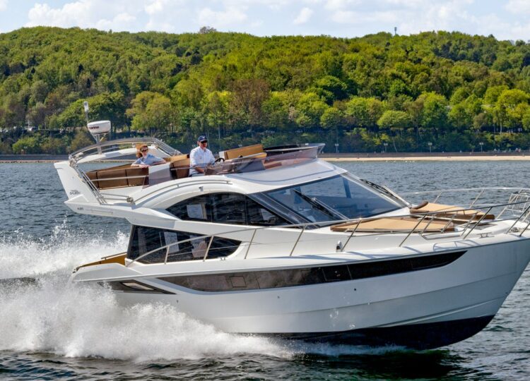 Galeon 420 Fly - Amber Blue - 2022