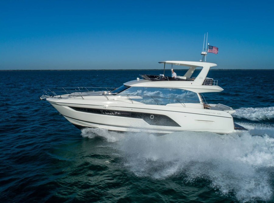 Prestige 590 Flybridge - 3 + 1 cab. - Shaft - 2022