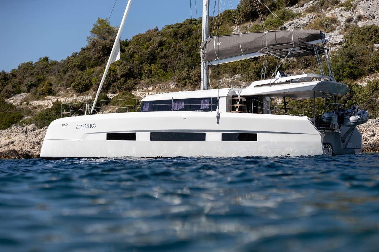 Dufour 48 Catamaran - 5 + 1 cab. - Clo - 2024