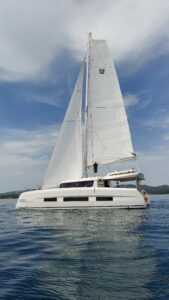 Dufour 48 Catamaran - 5 + 1 cab. - Dream - 2022