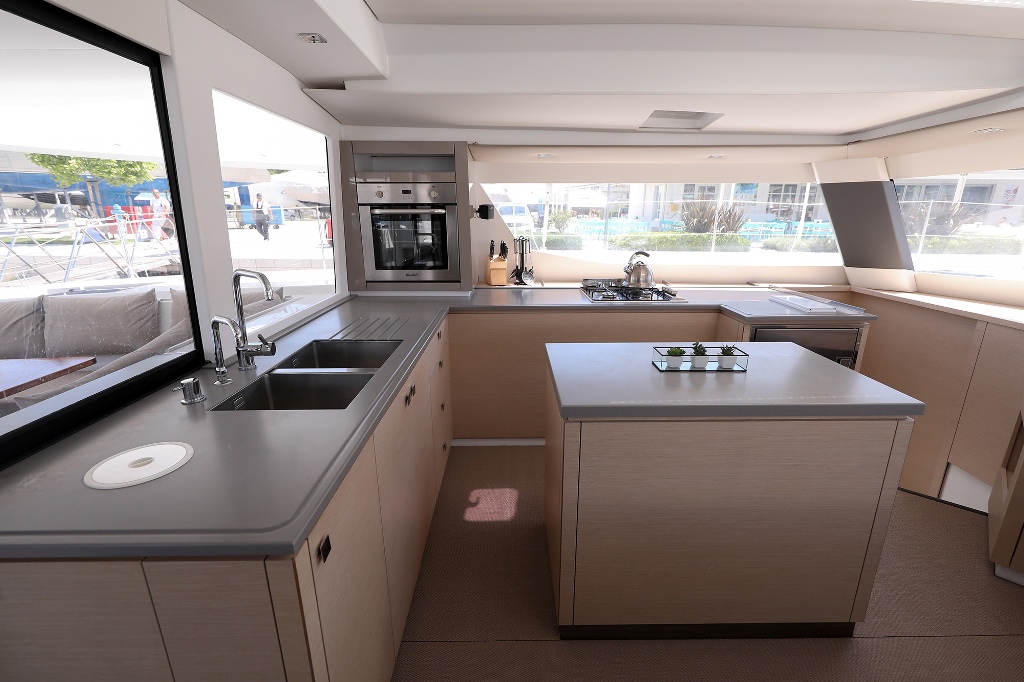 Fountaine Pajot Saba 50 - 6 + 1 cab. - Feeling Free - 2017