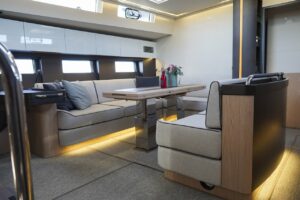 Oceanis Yacht 62 - 3 + 1 Onyx