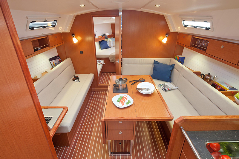 Bavaria Cruiser 36 - Zenith III - 2011