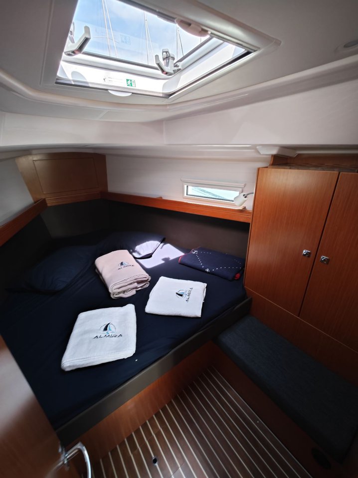 Bavaria Cruiser 37 - 3 cab. - Almira - 2015