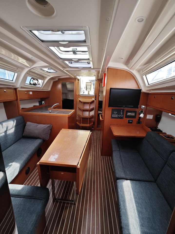 Bavaria Cruiser 37 - 3 cab. - Almira - 2015