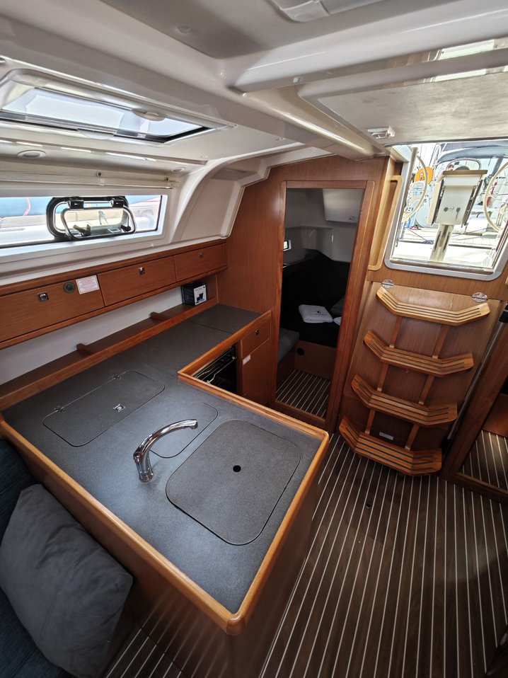 Bavaria Cruiser 37 - 3 cab. - Almira - 2015