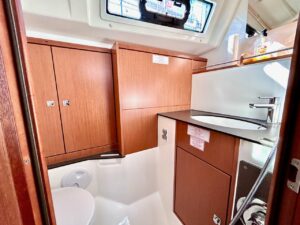 Bavaria Cruiser 37 - 3 cab. - Enjoy the Silence - 2021