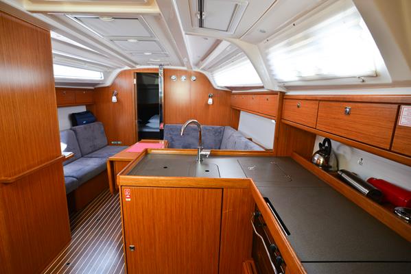 Bavaria Cruiser 37 - 3 cab. - Kedi - 2014