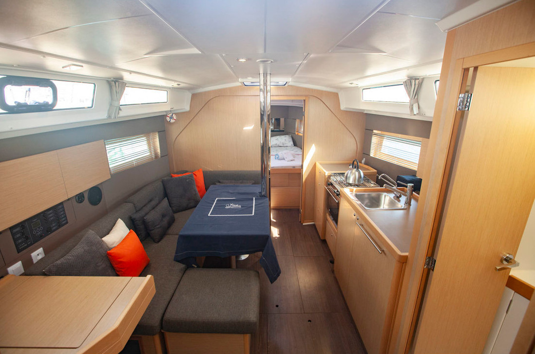 Oceanis 38 - 3 cab. - Vientos - 2014